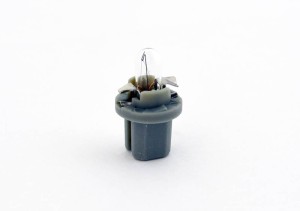 ŻARÓWKA BOSMA 24V 1,2W B8,5D 0973